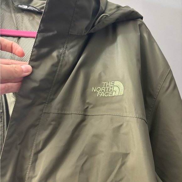 Resolve 2 Jacket - Men’s - Picture 6 of 9